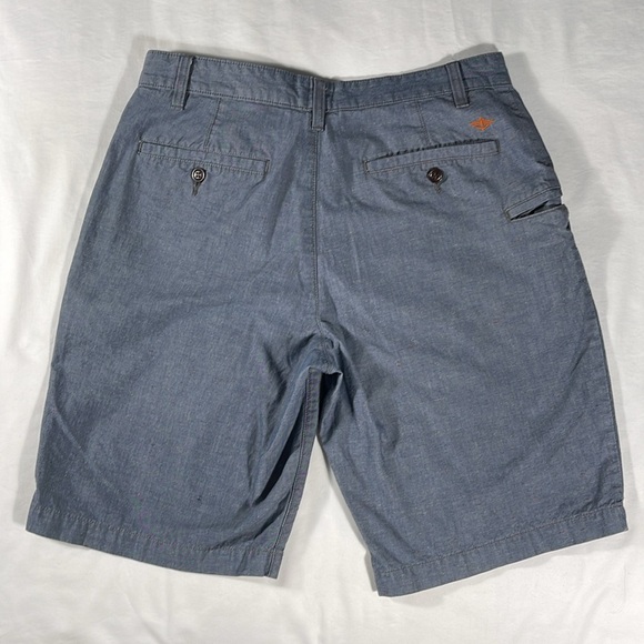 Dockers mens blue basic flat front canvas 10" inseam Bermuda shorts - size 32 - Picture 3 of 11